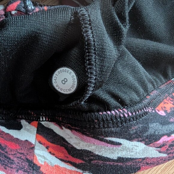EUC Lululemon Lunar New Year Flow Y Nulu Bra size 6 Tiger Tide Smoky Red sports - Picture 8 of 10